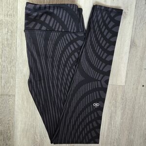 Alo Yoga Arches Full Leggings Black and Grey Color Size Small